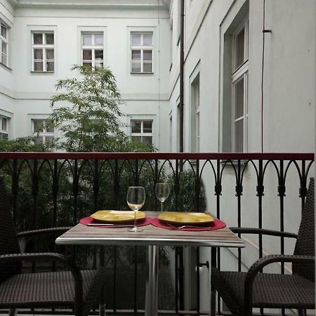 Quiet Apartment With Balcony Charles Bridge Prague Exterior photo